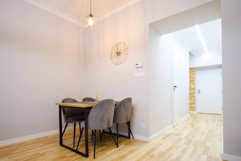 Moderny V Starom Meste Apartmán *